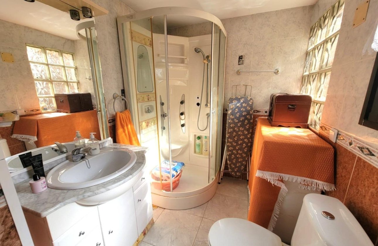 Resale - Bungalow -
Torrevieja - Los Frutales