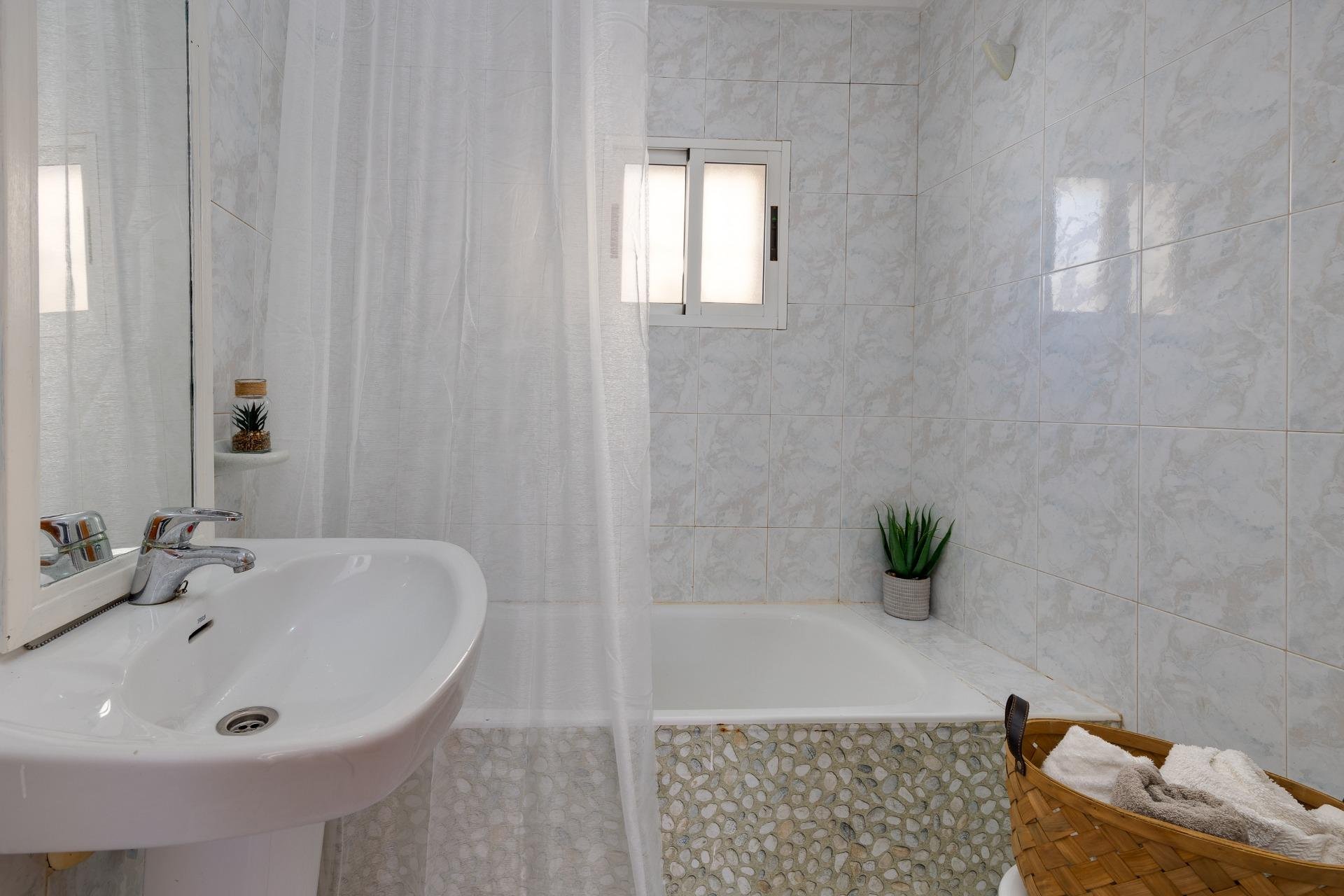 Resale - Bungalow -
Torrevieja - Los Frutales