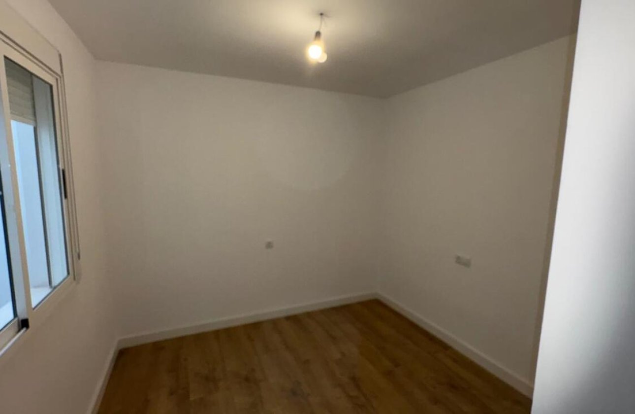 Resale - Bungalow -
Torrevieja - PARQUE DE LAS NACIONES