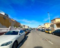 Resale - Bungalow -
Torrevieja - Playa de los Locos