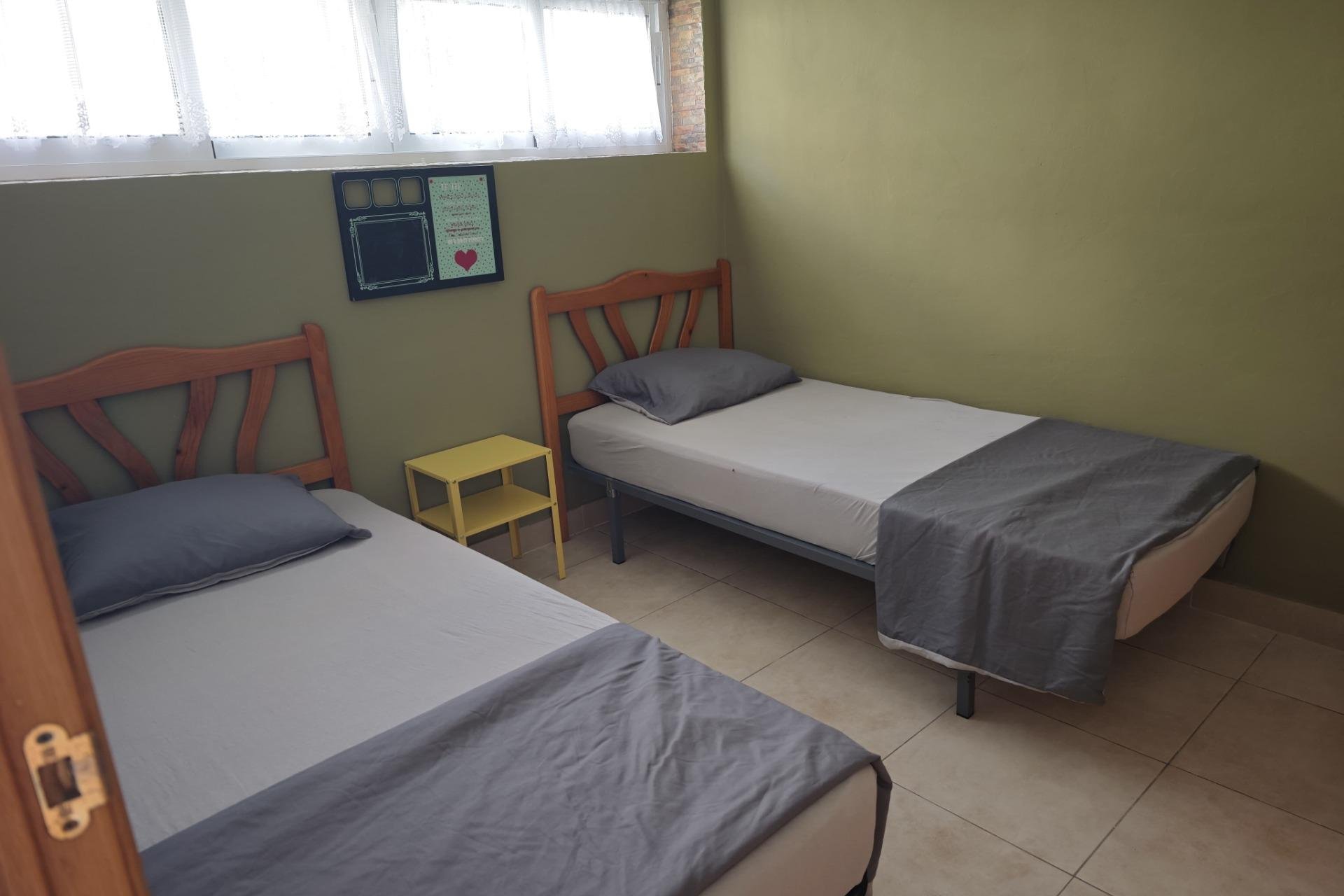 Resale - Bungalow -
Torrevieja - Playa del Cura