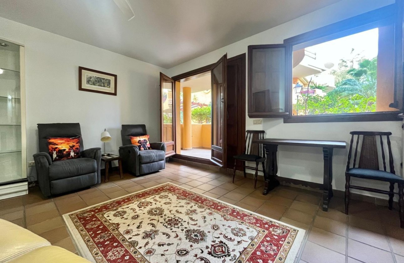 Resale - Bungalow -
Torrevieja - Punta Prima