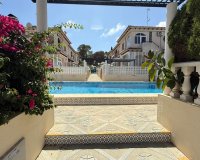 Resale - Bungalow -
Torrevieja - Punta Prima