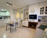 Resale - Bungalow -
Torrevieja - Punta Prima