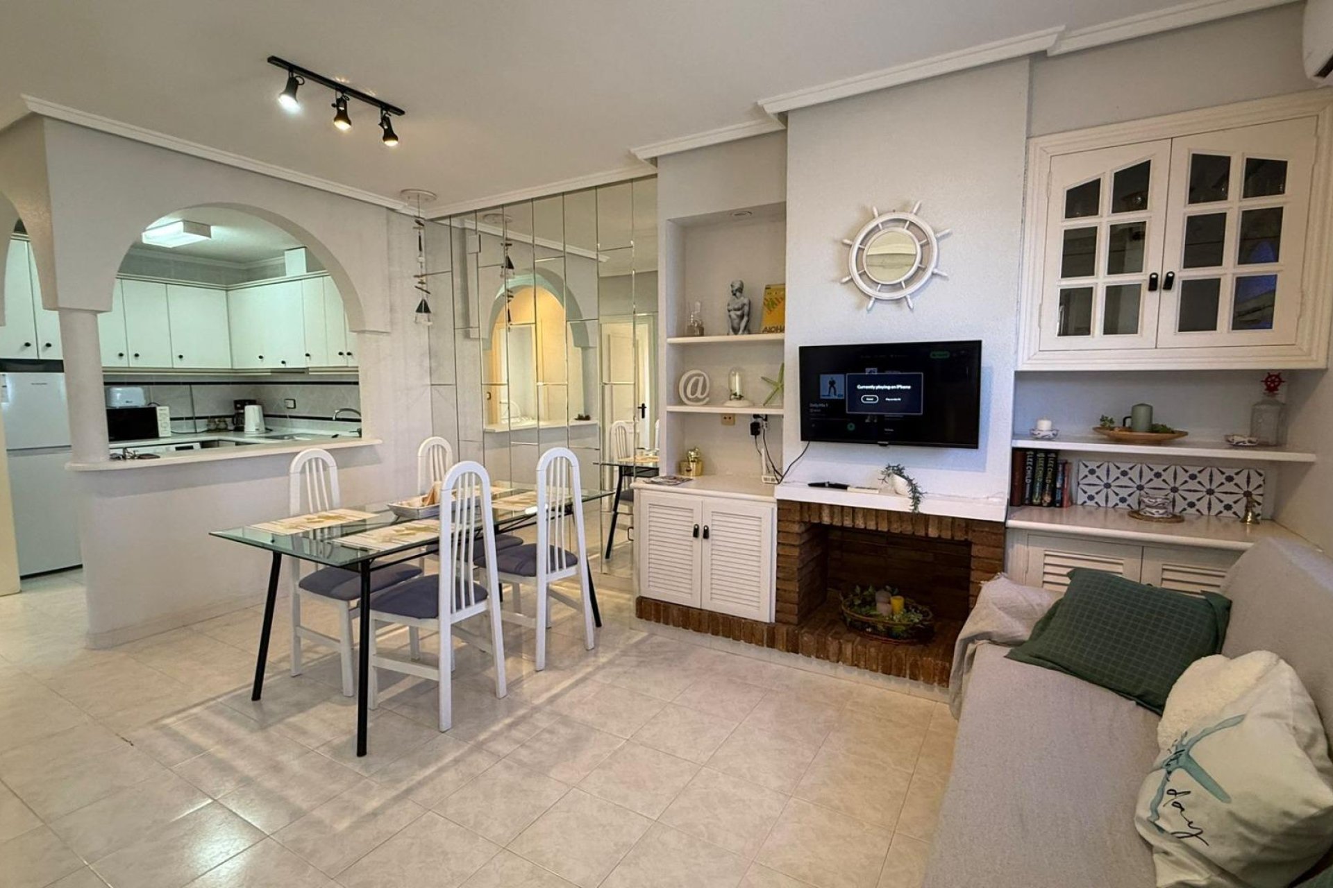 Resale - Bungalow -
Torrevieja - Punta Prima