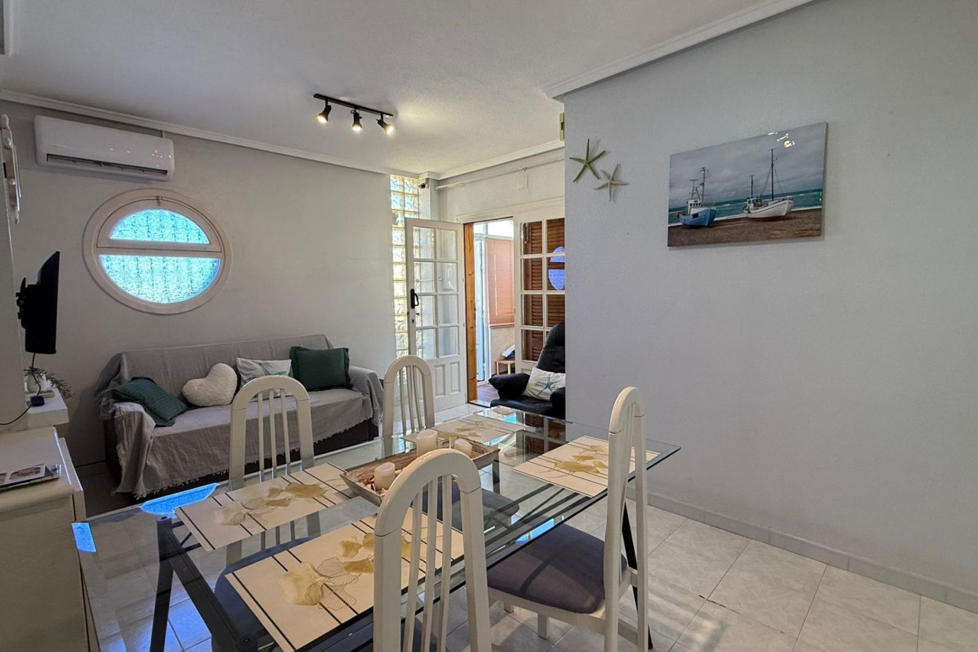 Resale - Bungalow -
Torrevieja - Punta Prima