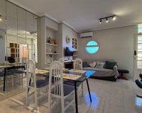 Resale - Bungalow -
Torrevieja - Punta Prima