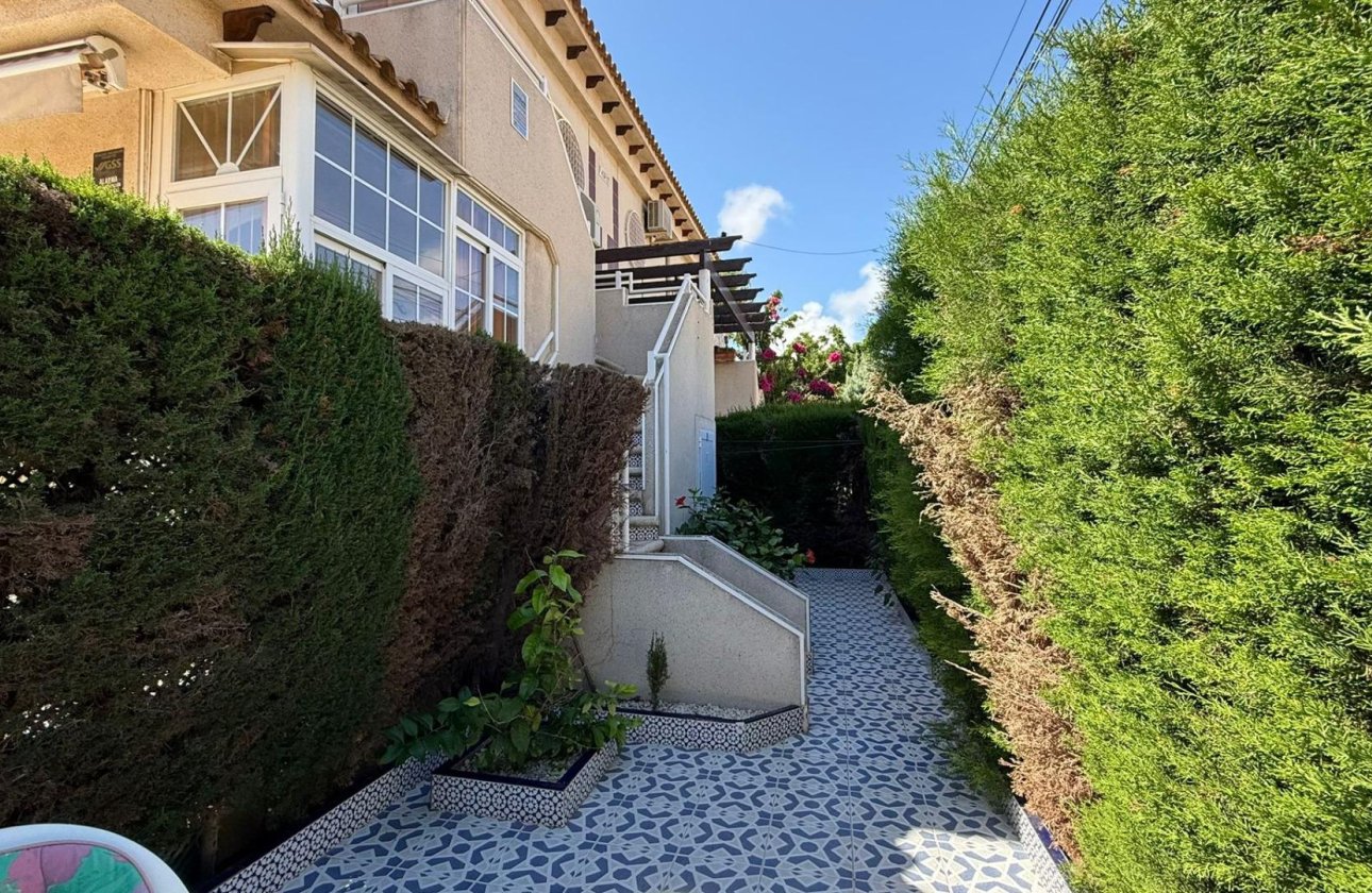 Resale - Bungalow -
Torrevieja - Punta Prima