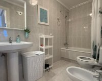 Resale - Bungalow -
Torrevieja - Punta Prima