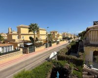 Resale - Bungalow -
Torrevieja - Punta Prima