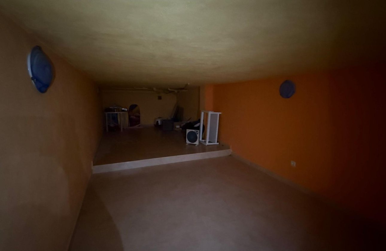 Resale - Bungalow -
Torrevieja - Punta Prima