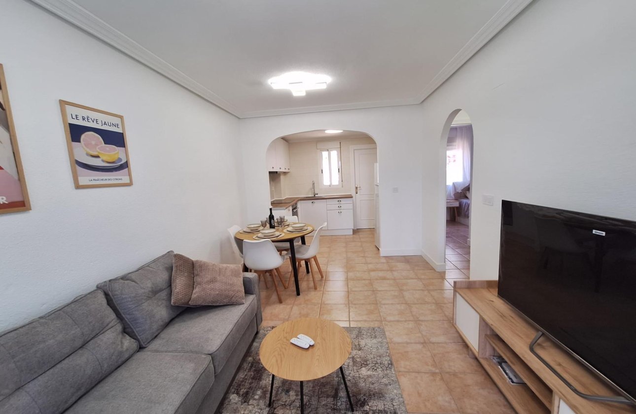 Resale - Bungalow -
Torrevieja - Sector 25