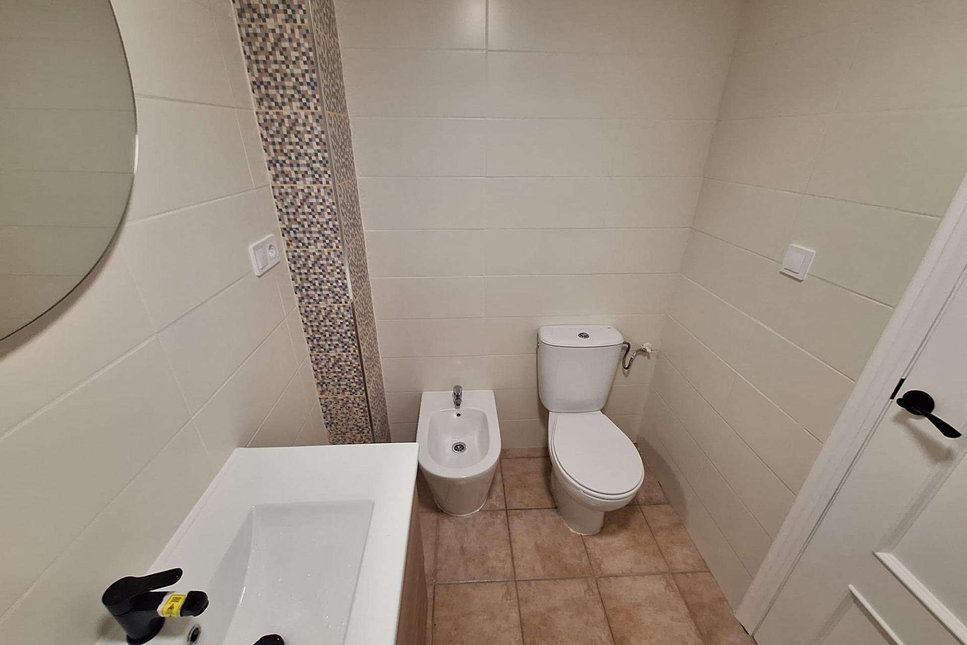 Resale - Bungalow -
Torrevieja - Sector 25