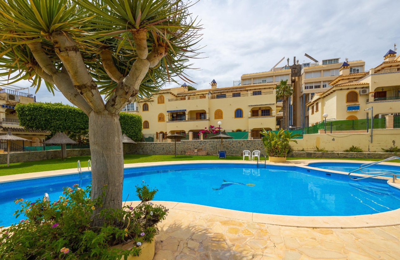 Resale - Bungalow -
Torrevieja - Torre La Mata