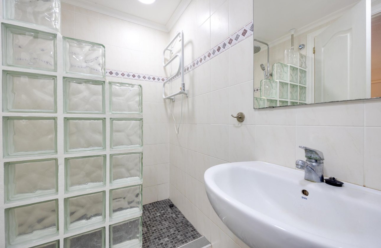 Resale - Bungalow -
Torrevieja - Torre La Mata