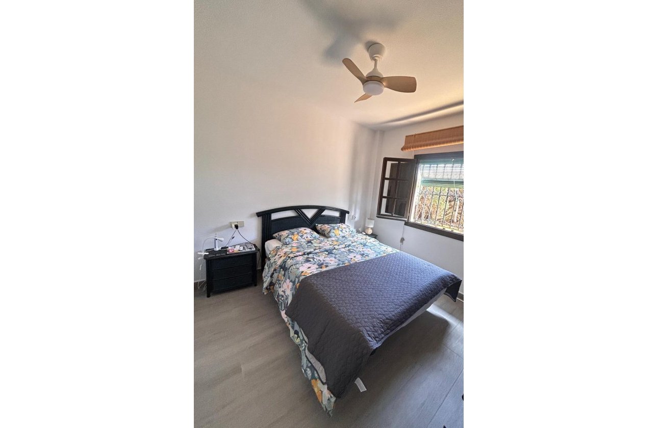 Resale - Bungalow -
Torrevieja - Torre La Mata