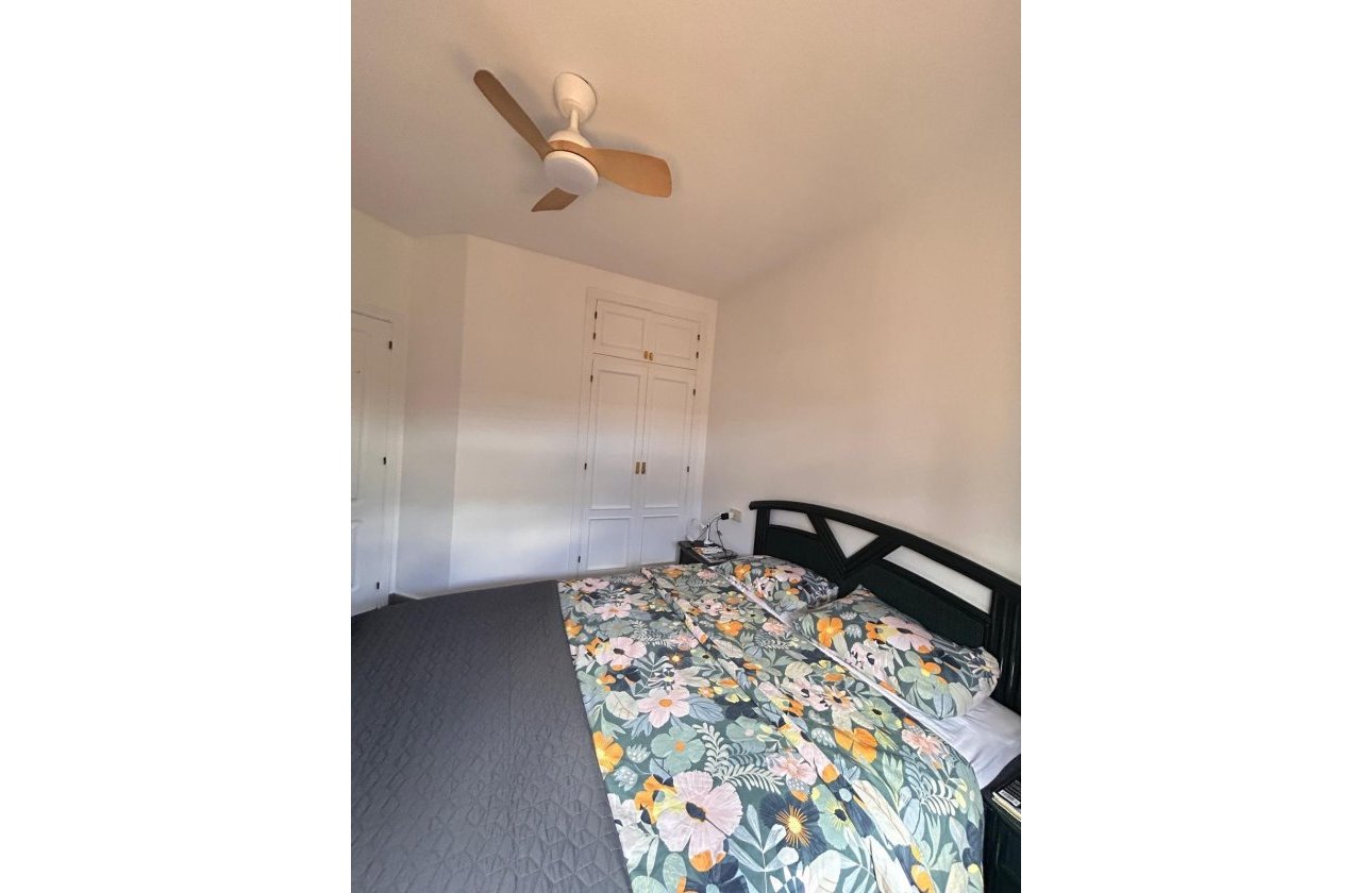 Resale - Bungalow -
Torrevieja - Torre La Mata