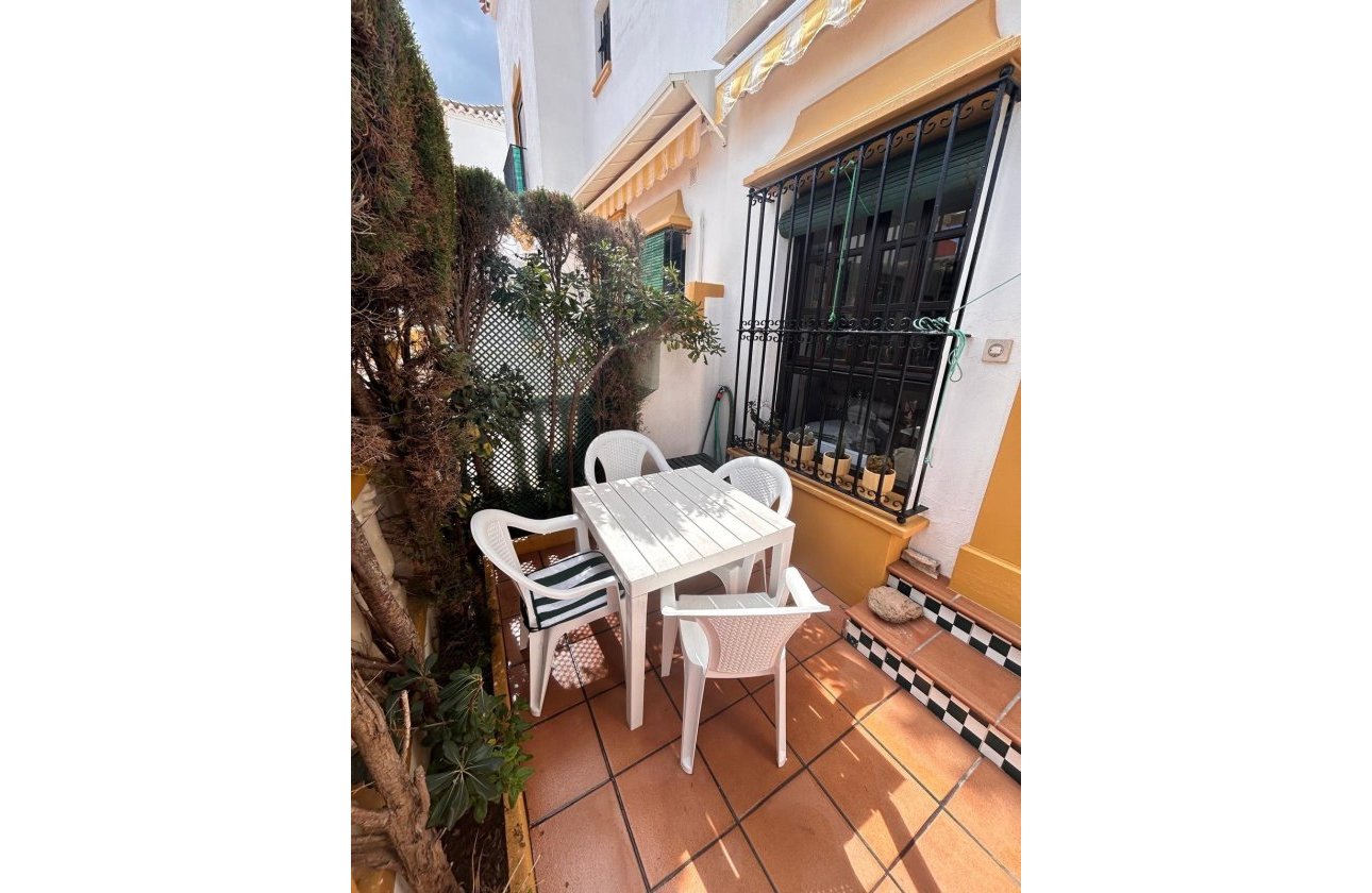 Resale - Bungalow -
Torrevieja - Torre La Mata