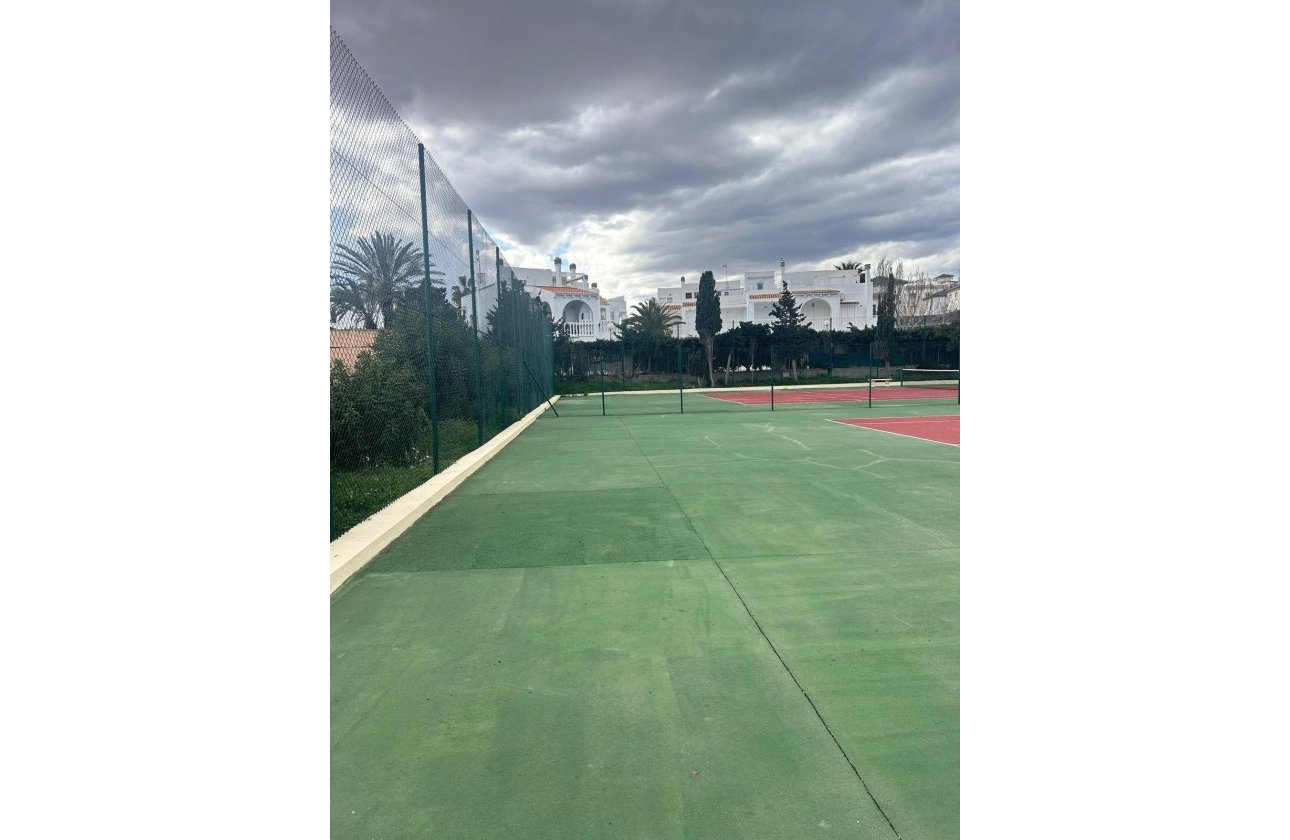 Resale - Bungalow -
Torrevieja - Torre La Mata