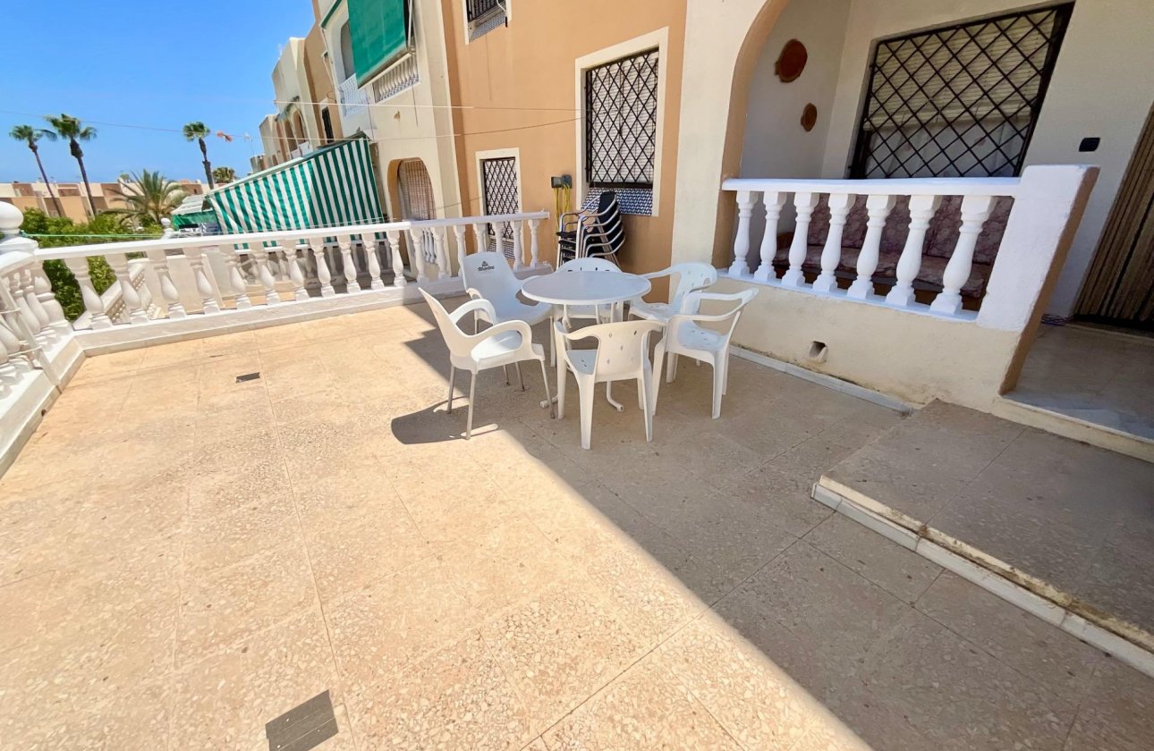 Resale - Bungalow -
Torrevieja - Torreblanca