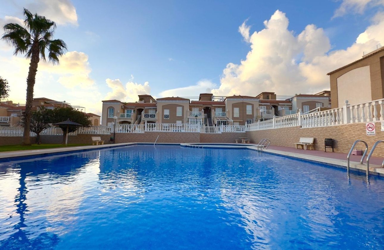 Resale - Bungalow -
Torrevieja - Torreblanca