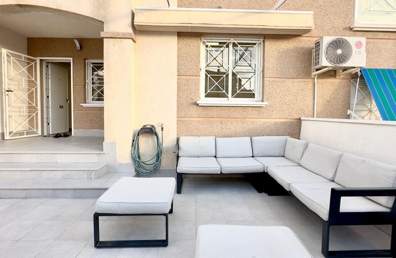 Resale - Bungalow -
Torrevieja - Torreblanca