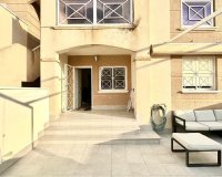 Resale - Bungalow -
Torrevieja - Torreblanca