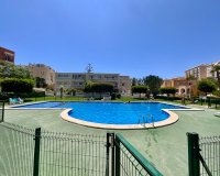 Resale - Bungalow -
Torrevieja - Torreblanca