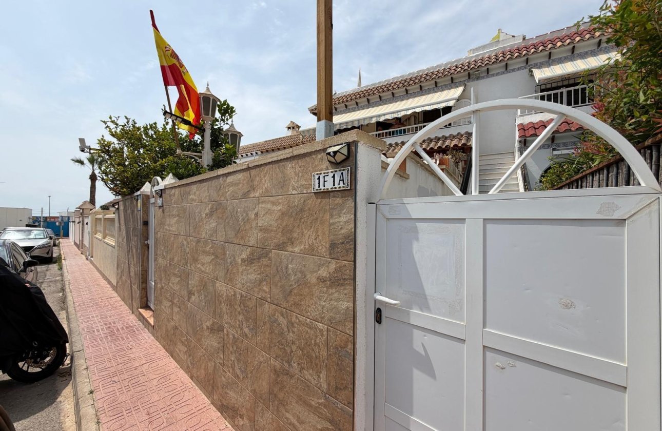Resale - Bungalow -
Torrevieja - Torreblanca