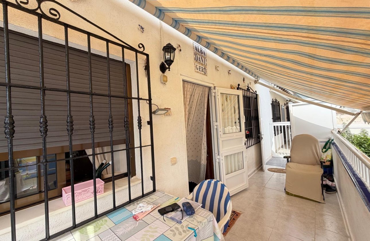 Resale - Bungalow -
Torrevieja - Torreblanca