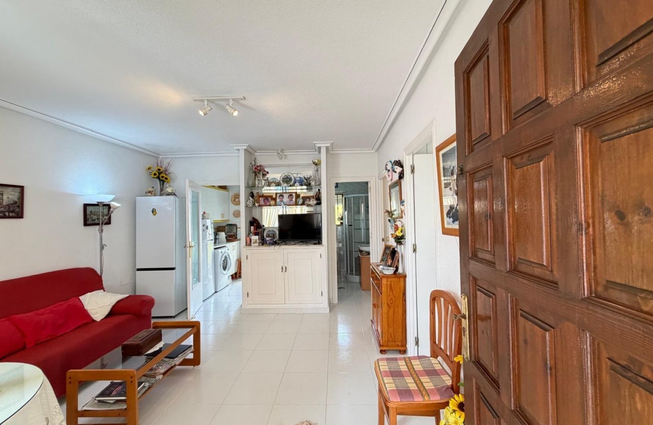 Resale - Bungalow -
Torrevieja - Torreblanca