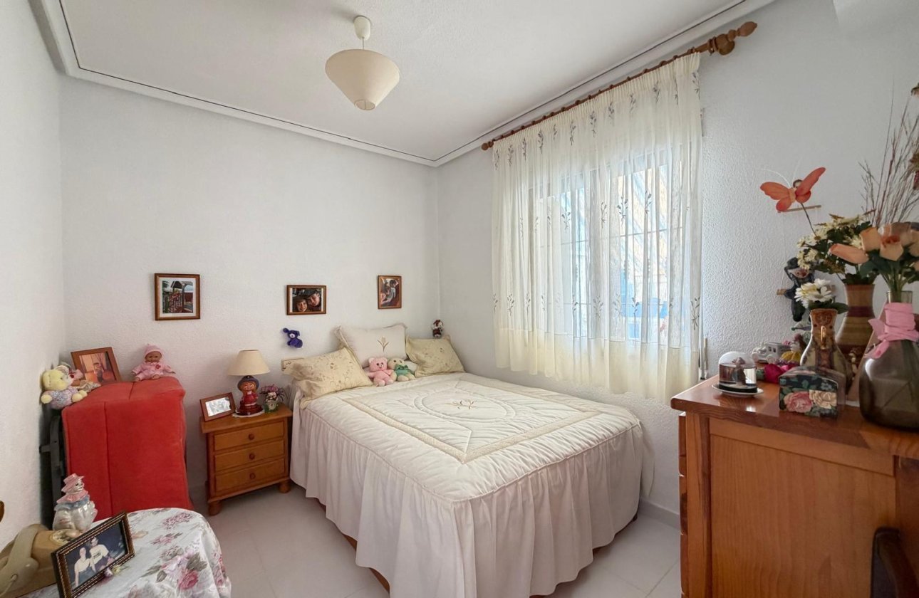 Resale - Bungalow -
Torrevieja - Torreblanca