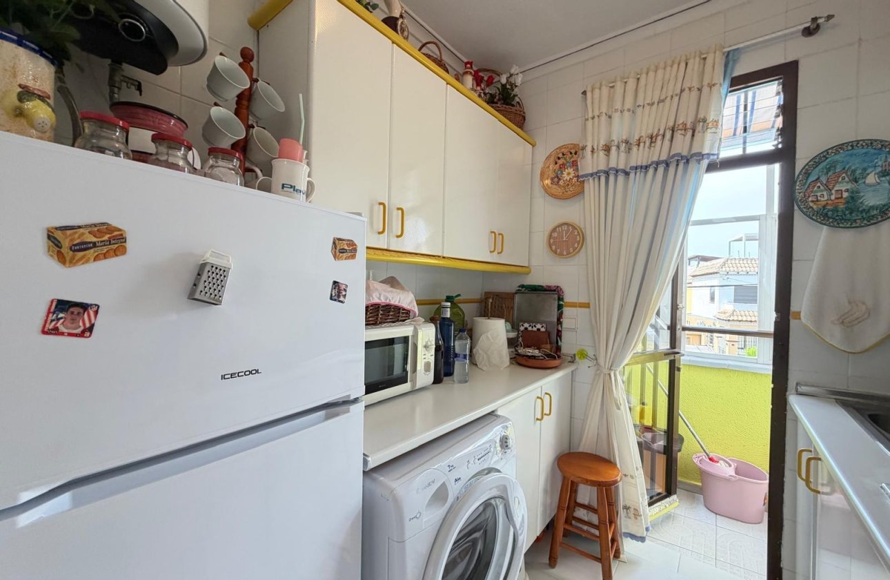 Resale - Bungalow -
Torrevieja - Torreblanca