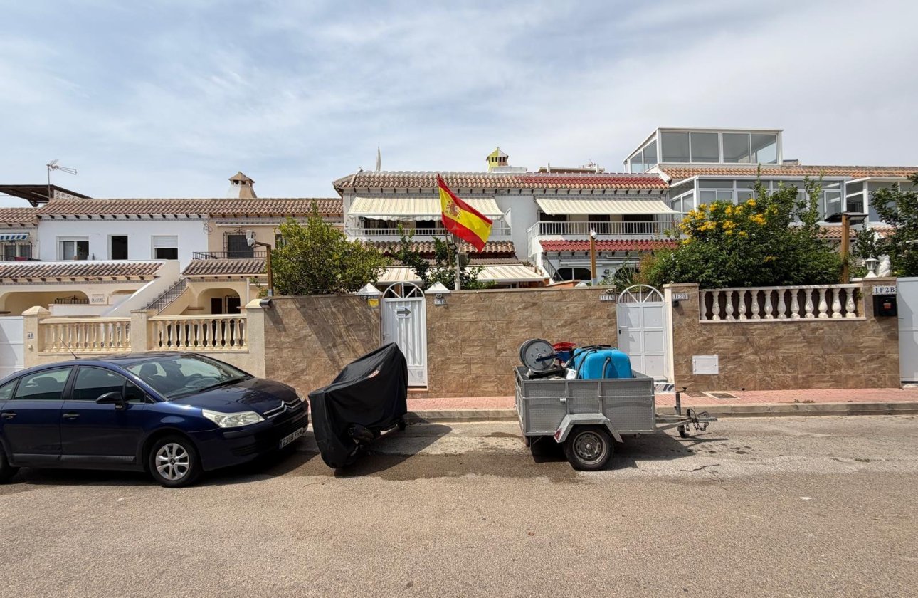 Resale - Bungalow -
Torrevieja - Torreblanca