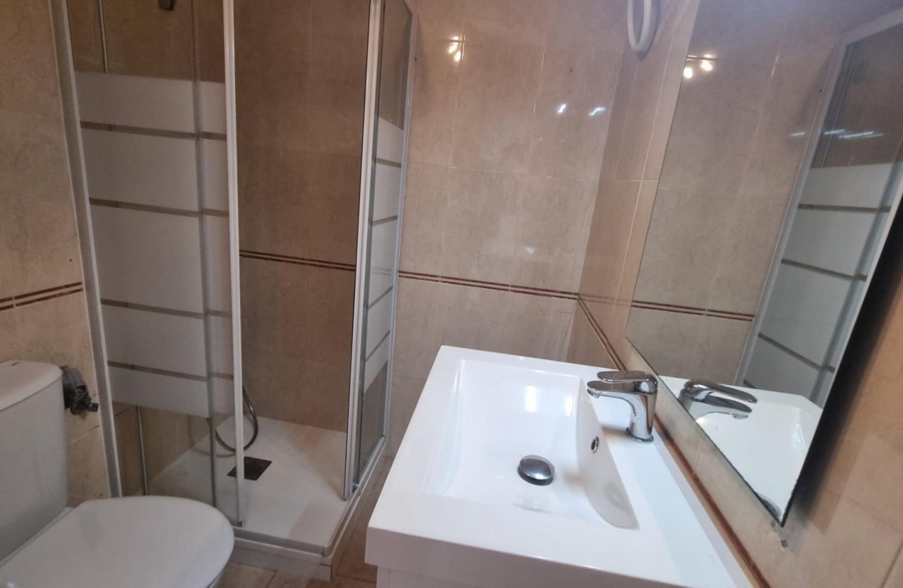 Resale - Bungalow -
Torrevieja - Torreblanca