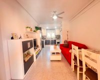Resale - Bungalow -
Torrevieja - Torrejón