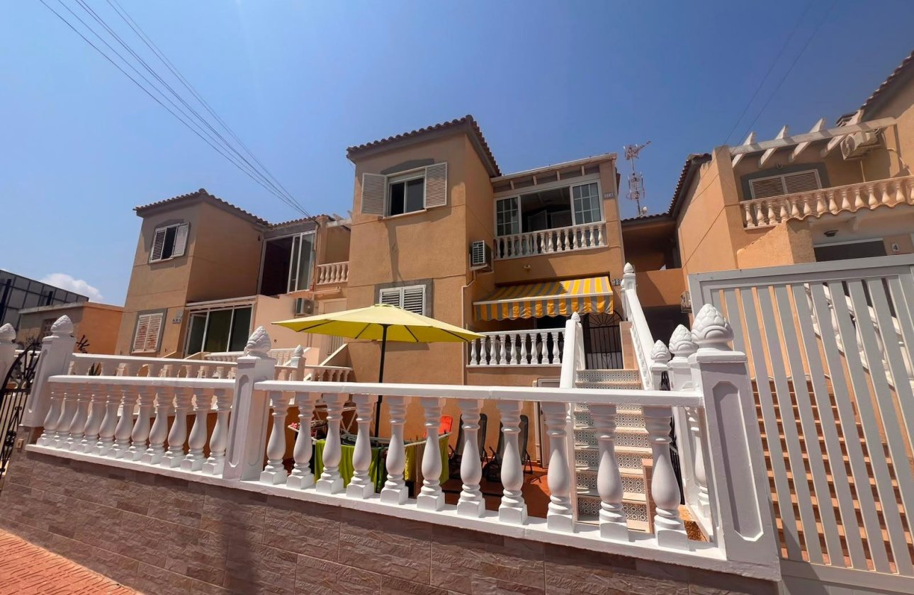 Resale - Bungalow -
Torrevieja - Torrejón