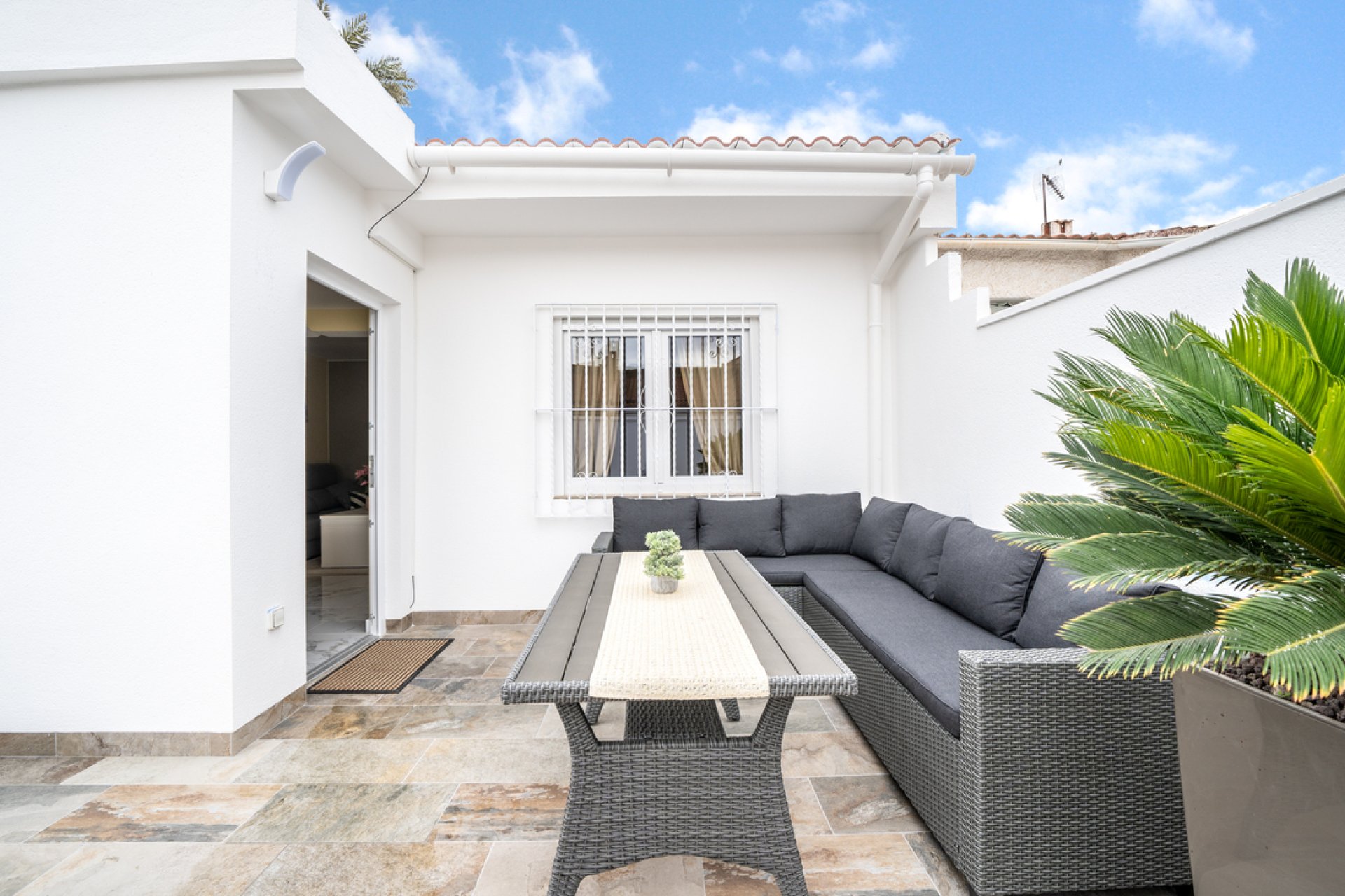 Resale - Bungalow -
Torrevieja - Torreta