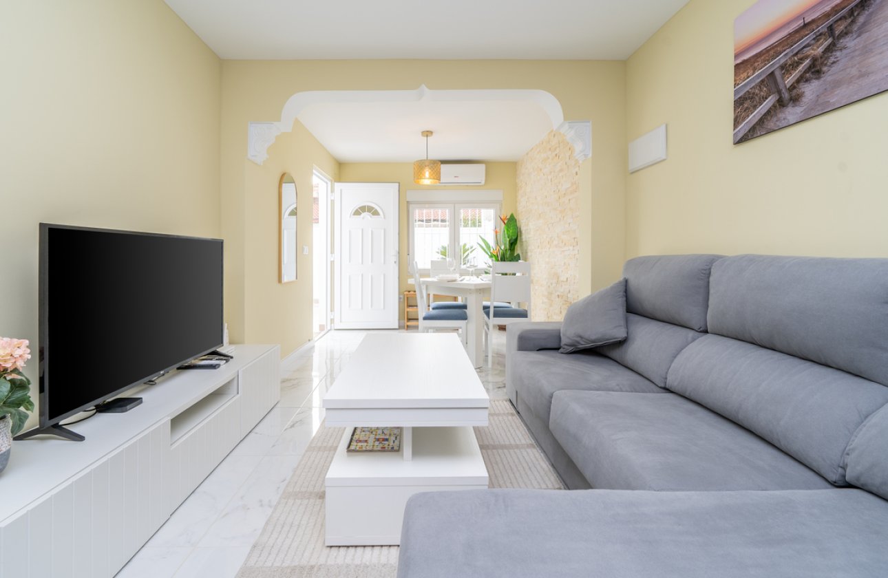 Resale - Bungalow -
Torrevieja - Torreta