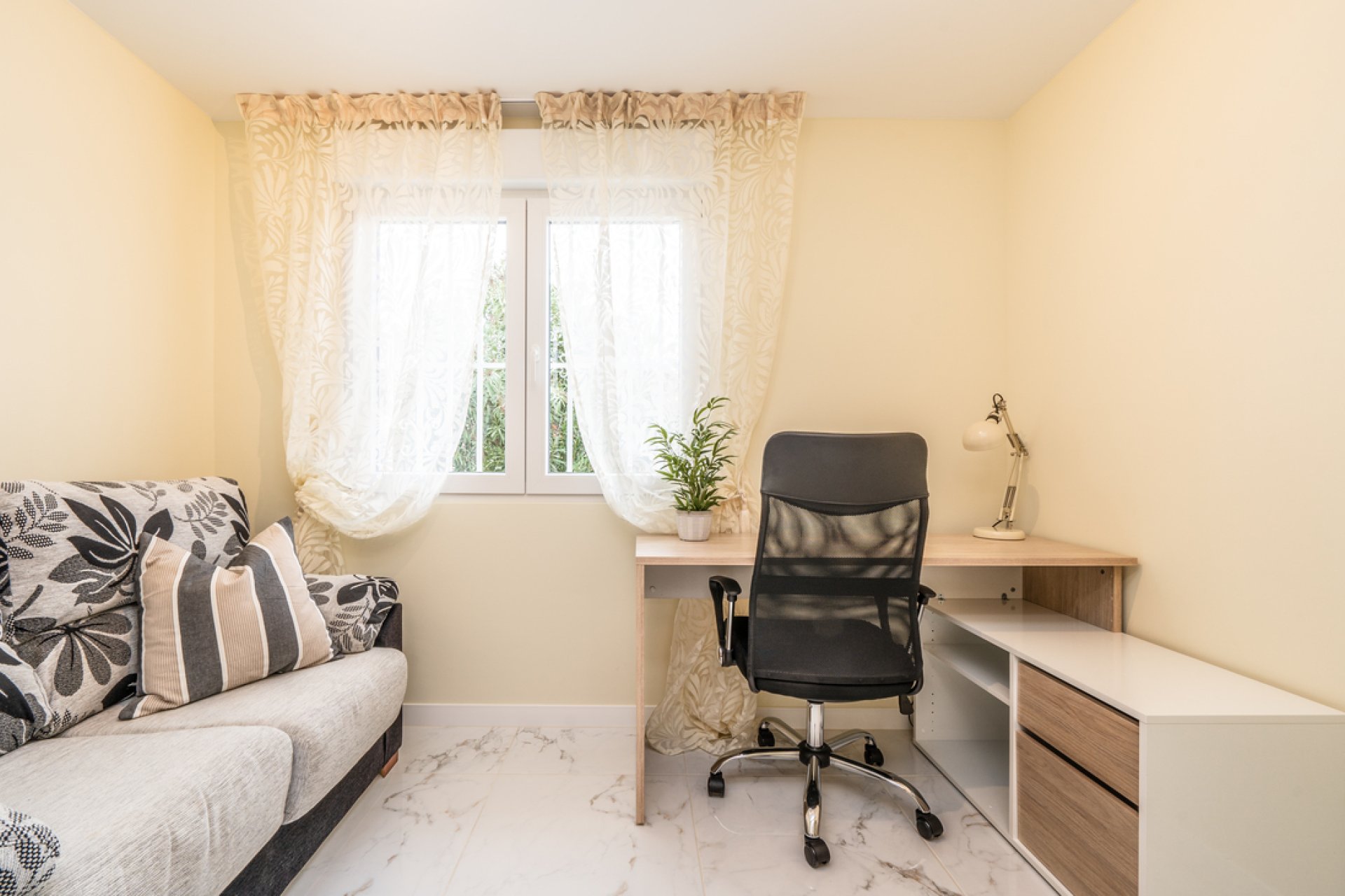 Resale - Bungalow -
Torrevieja - Torreta