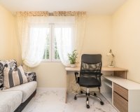 Resale - Bungalow -
Torrevieja - Torretas