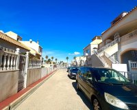 Resale - Bungalow -
Torrevieja - Torretas