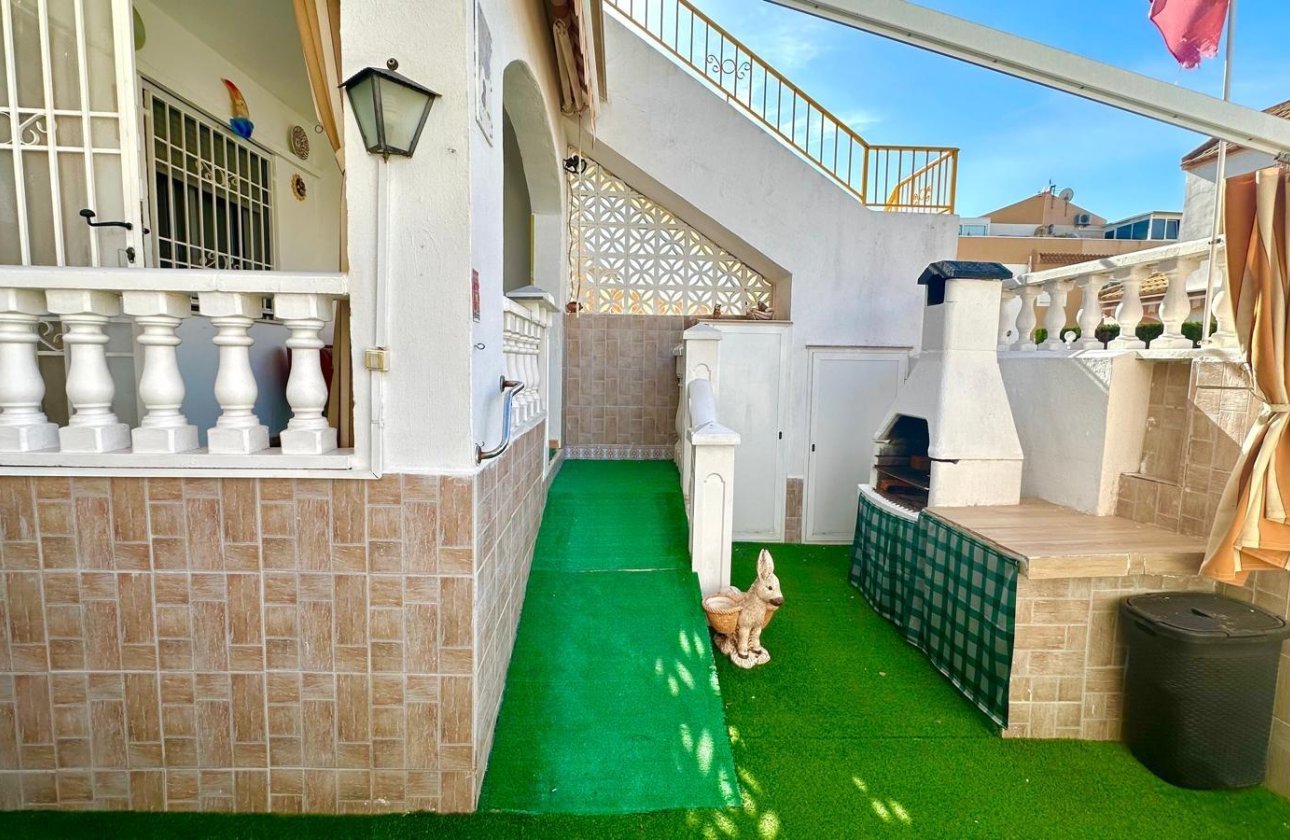 Resale - Bungalow -
Torrevieja - Torretas