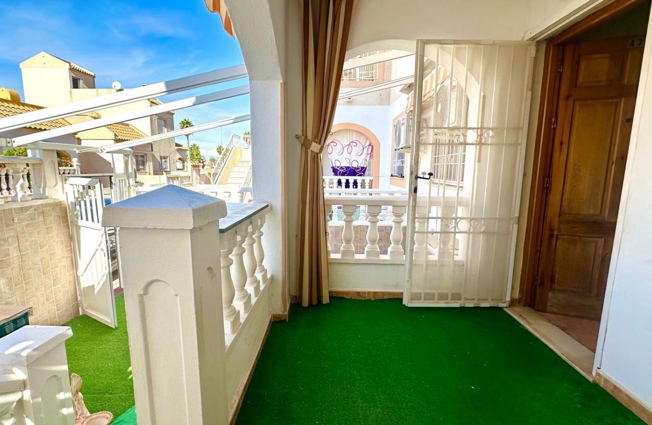Resale - Bungalow -
Torrevieja - Torretas