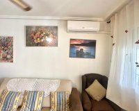 Resale - Bungalow -
Torrevieja - Torretas