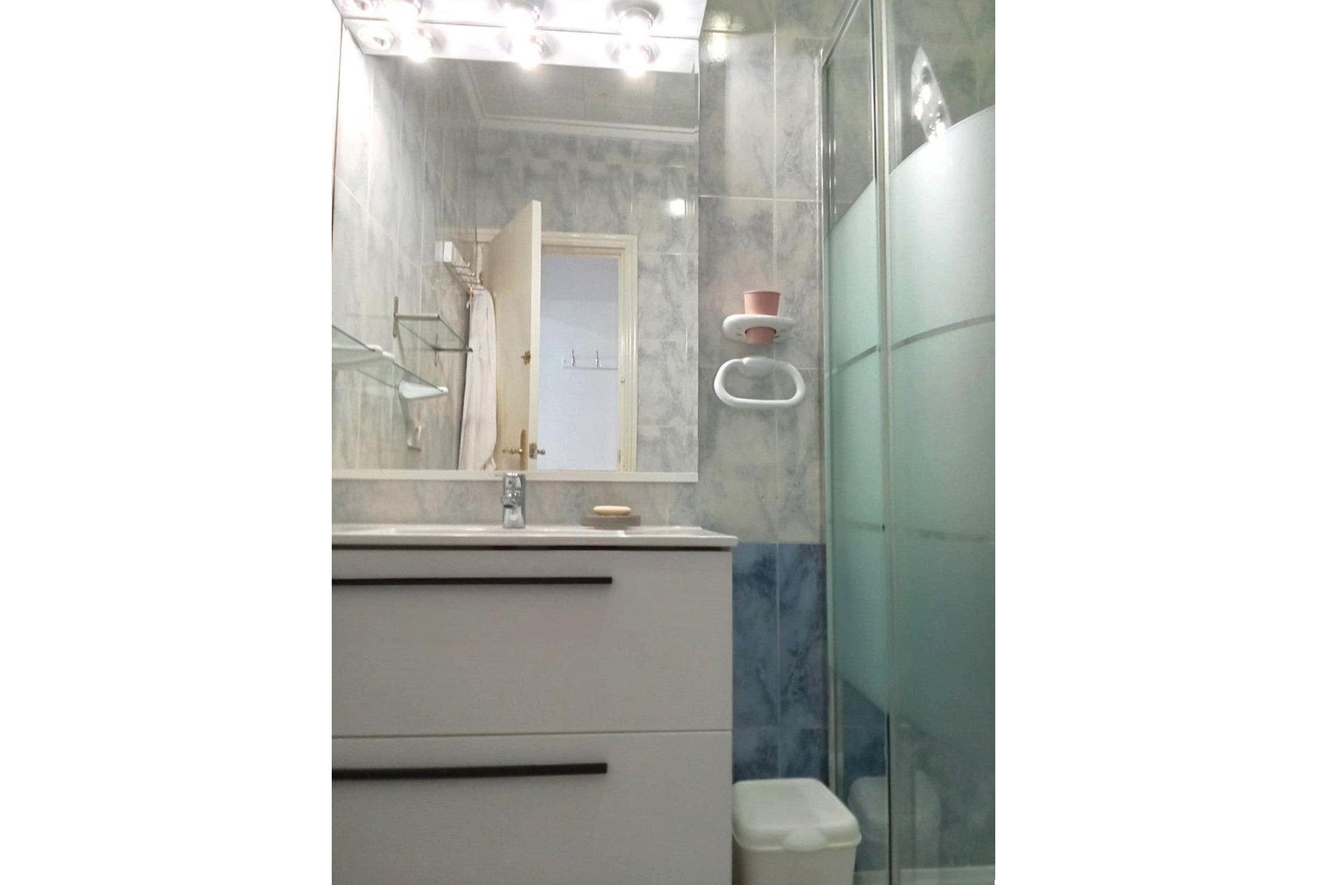 Resale - Bungalow -
Torrevieja - Torretas