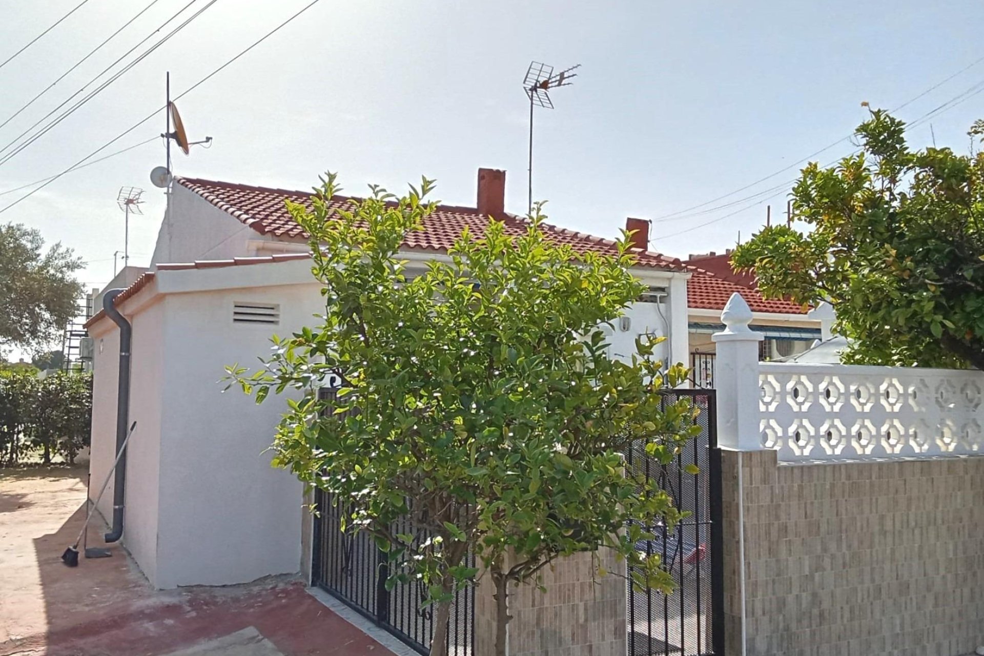 Resale - Bungalow -
Torrevieja - Torretas
