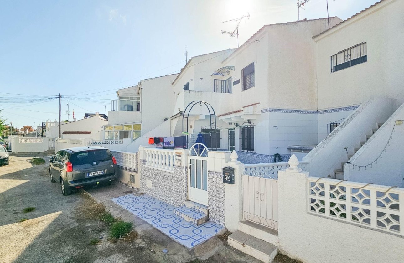 Resale - Bungalow -
Torrevieja - Torretas