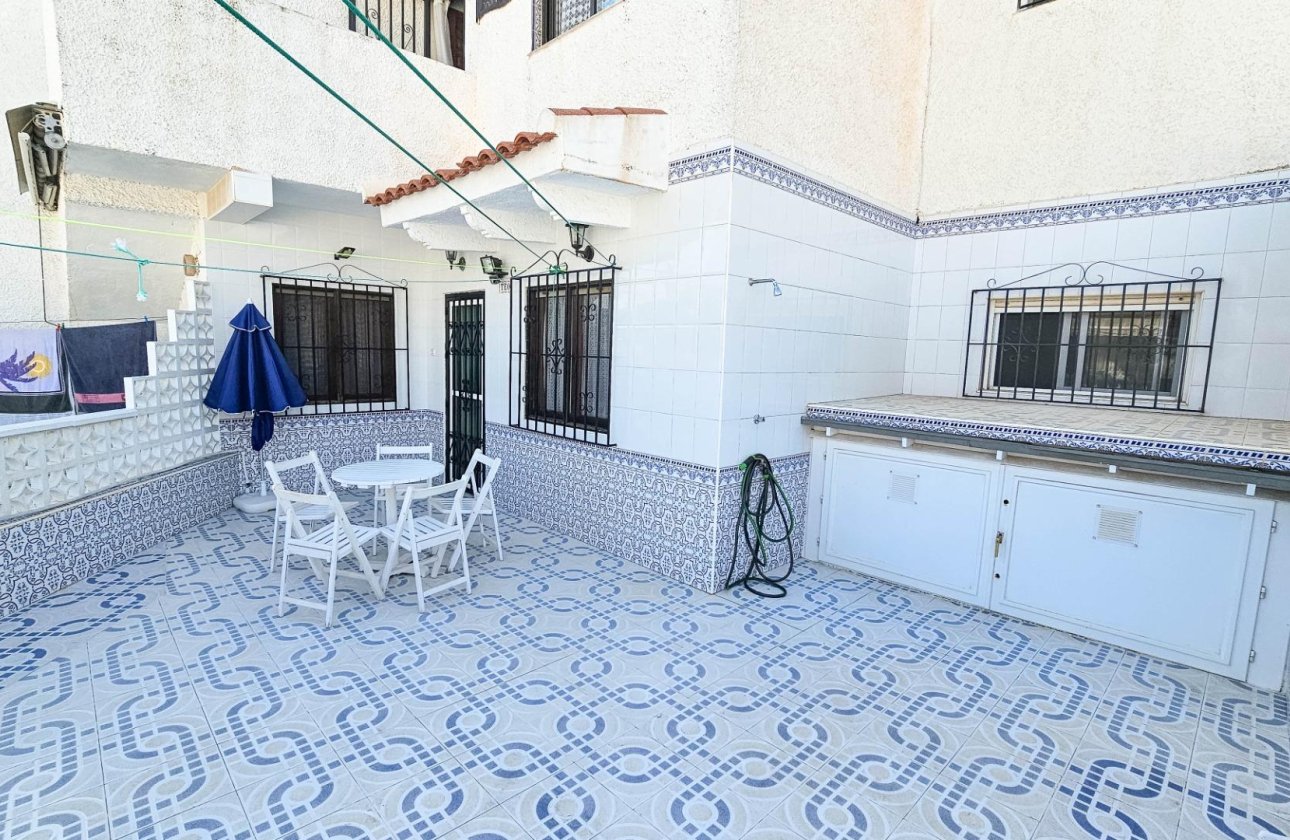 Resale - Bungalow -
Torrevieja - Torretas