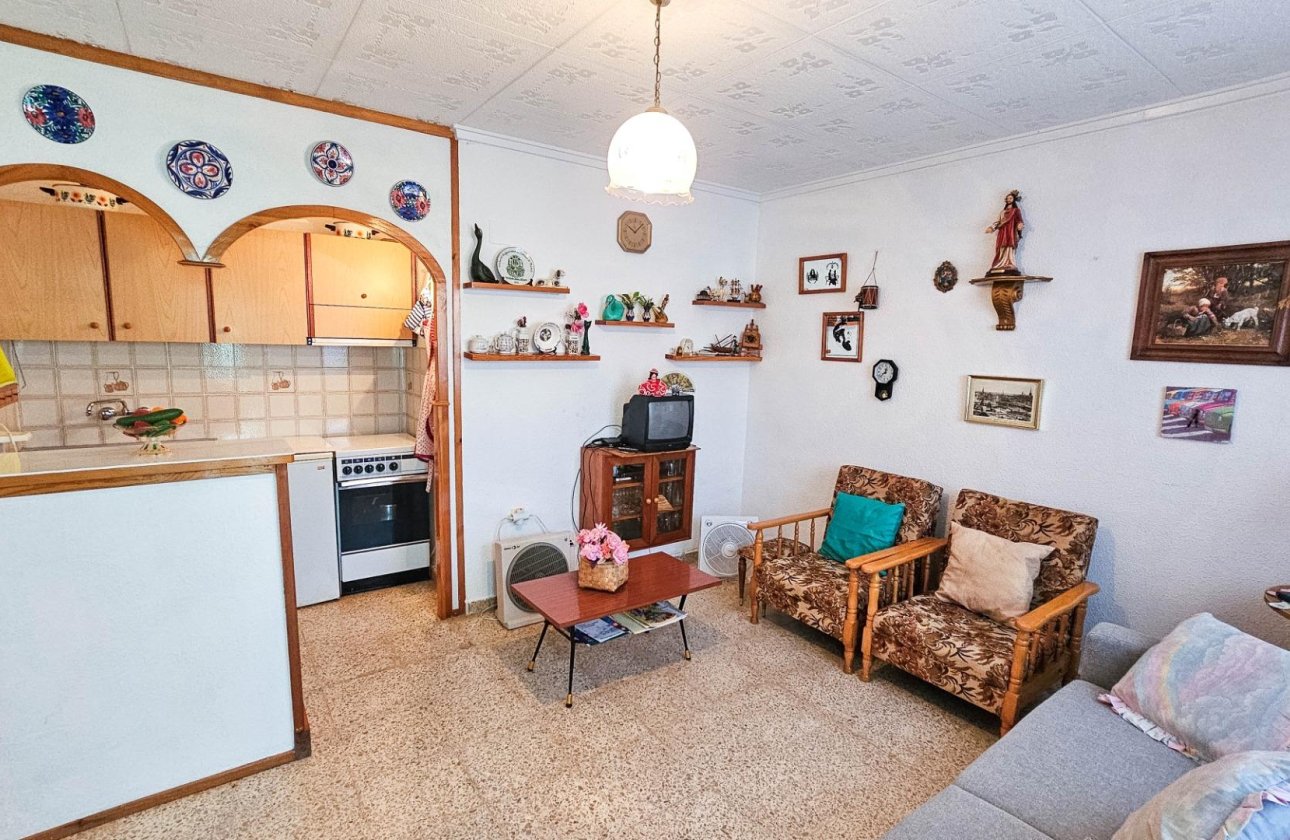 Resale - Bungalow -
Torrevieja - Torretas